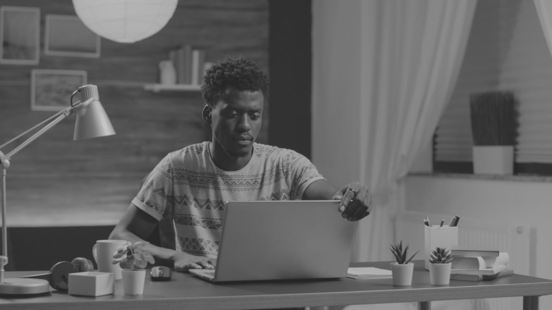 Notre équipe pédagogique calivoraquin spécialisée en formation d'analyse financière